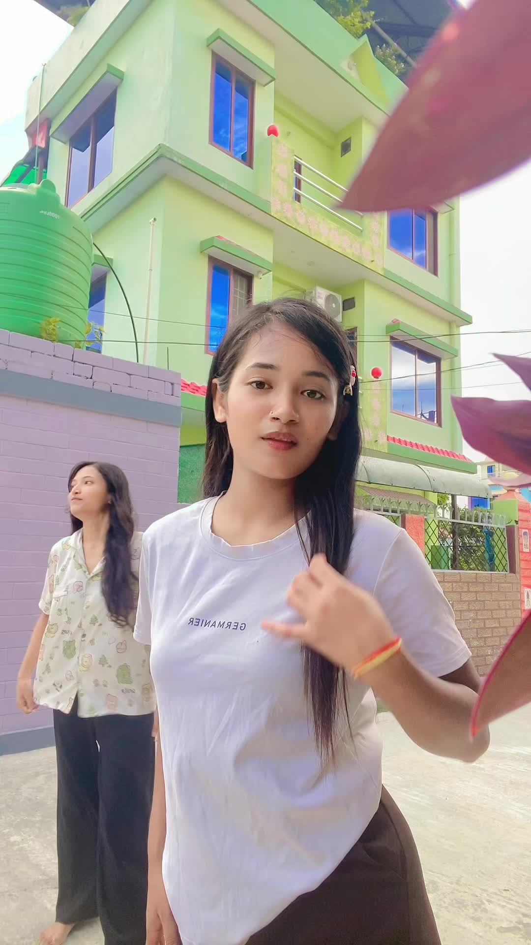 @आशिका💕