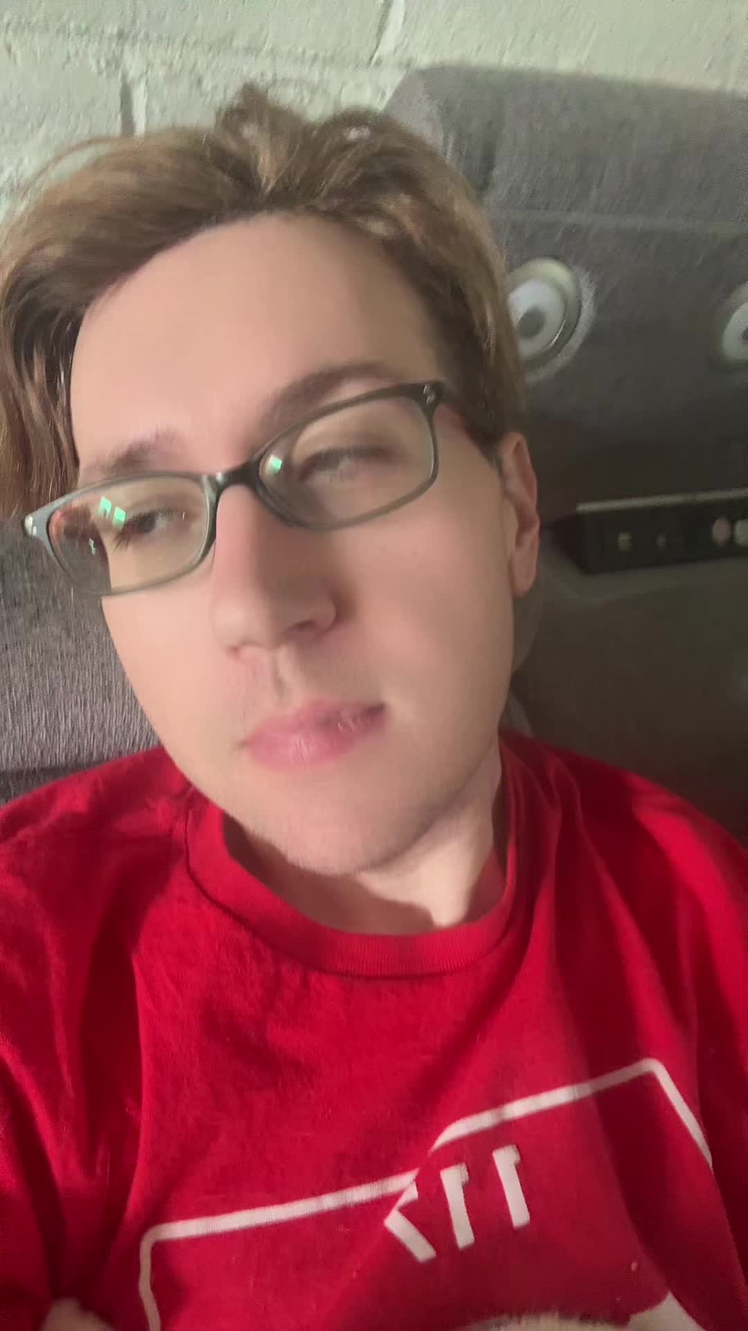@Lacey Drawers (They/Them) 🍉