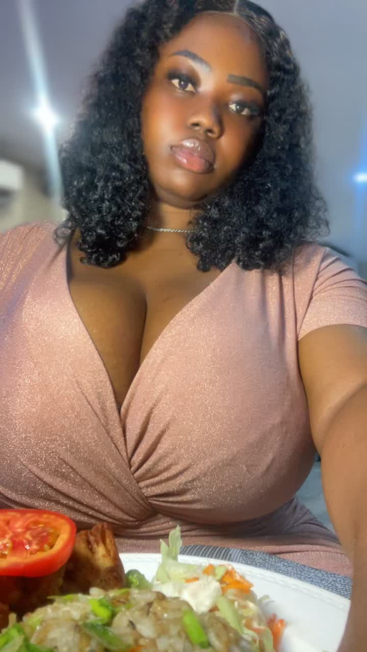 @Ama Tweneboah🥰❤️