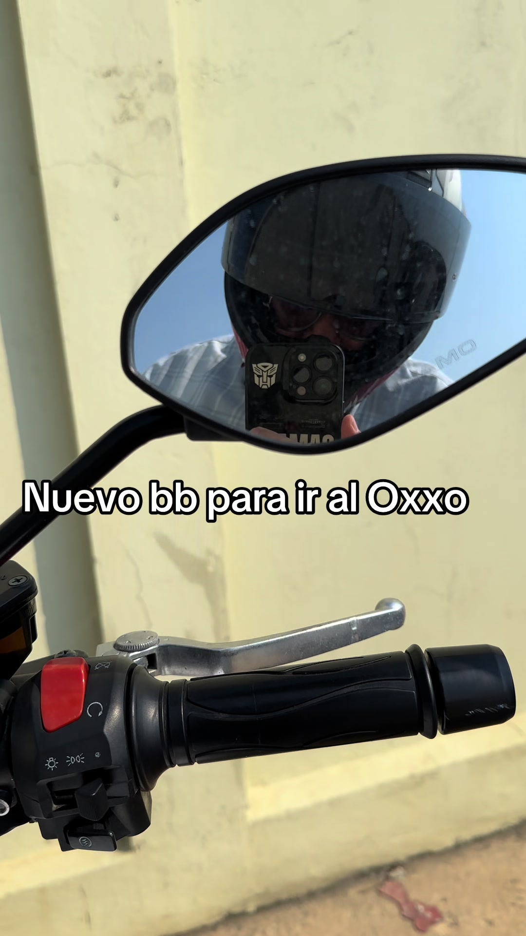@_Llergo