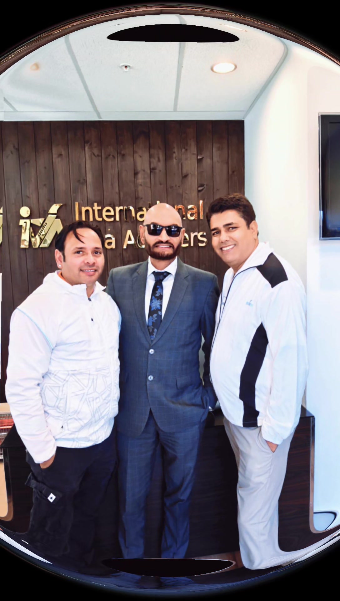 @Friends world tv