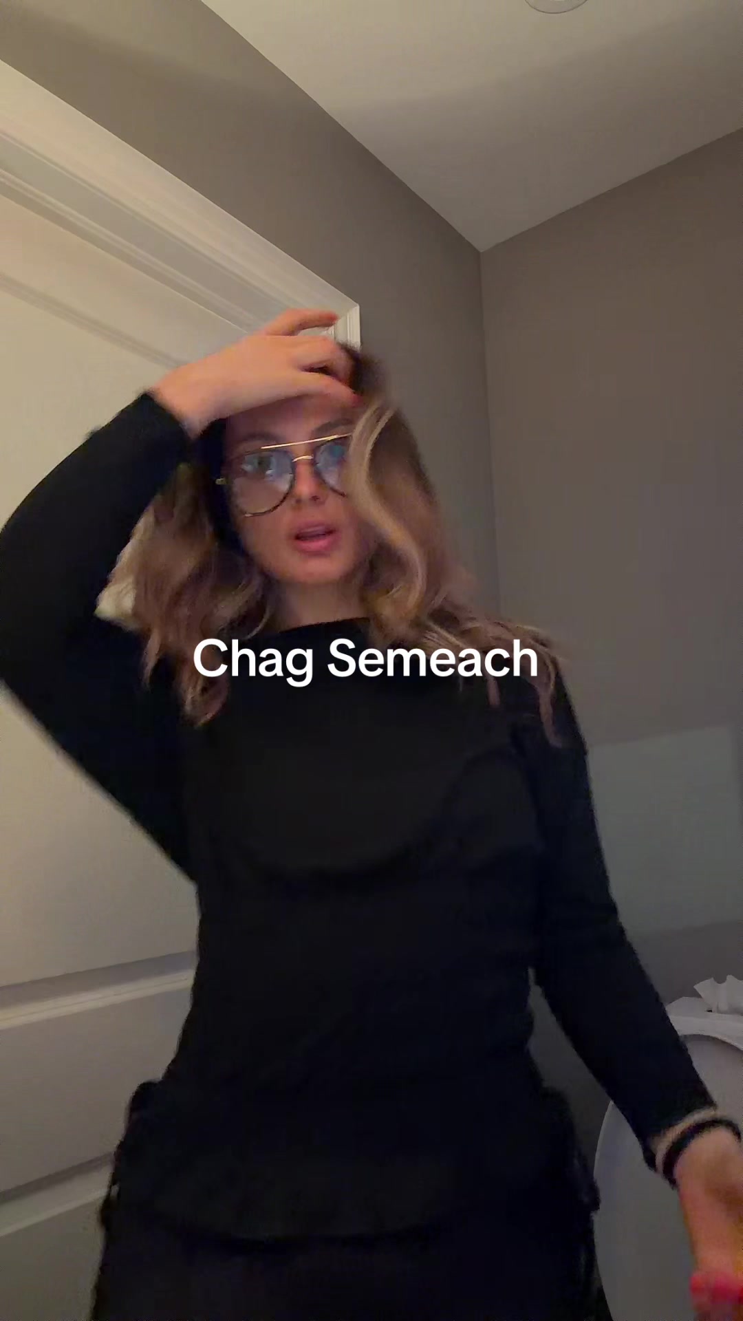 @sixgirlswithnojob