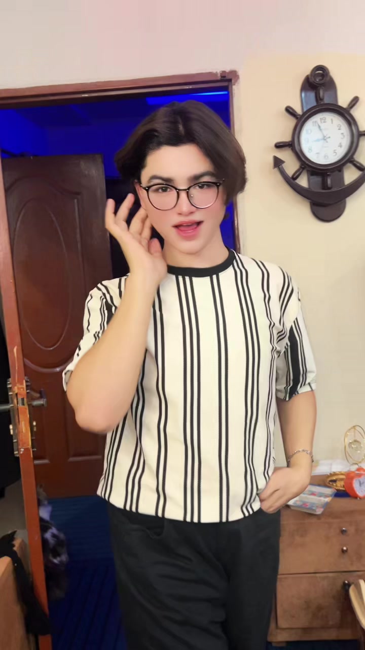@Fadii Khan🥀🇦🇪🥵