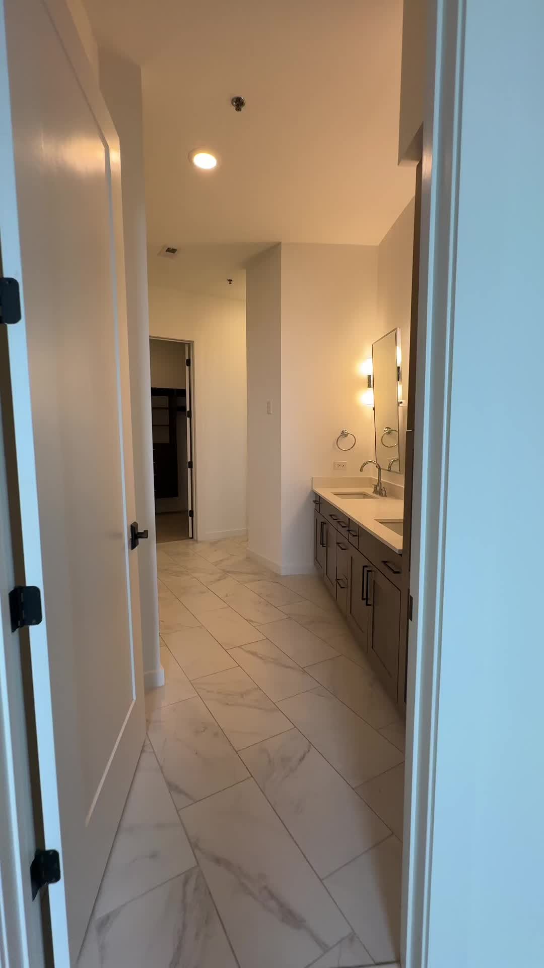 @Leasemeluxuryatl