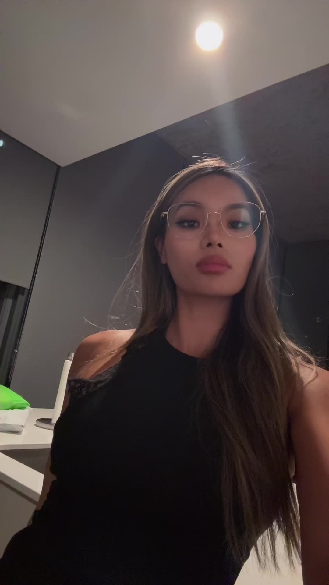 @Dee