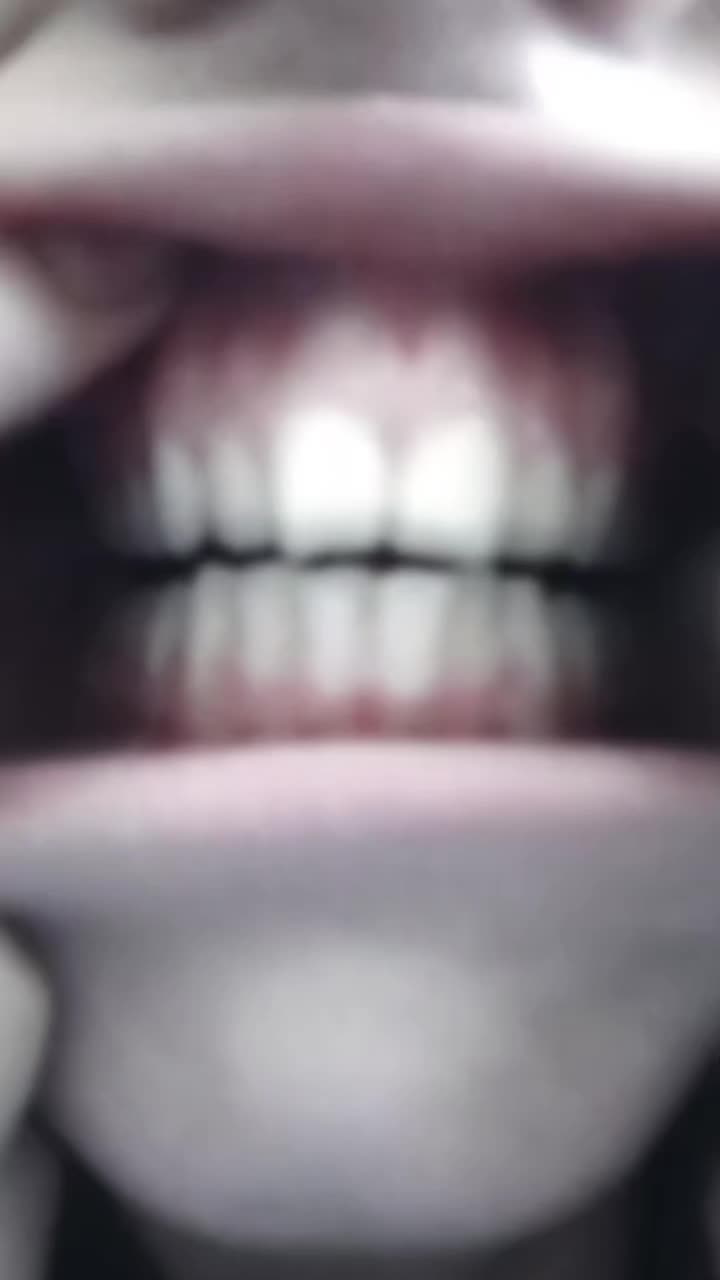 @Mona_On_Marzz