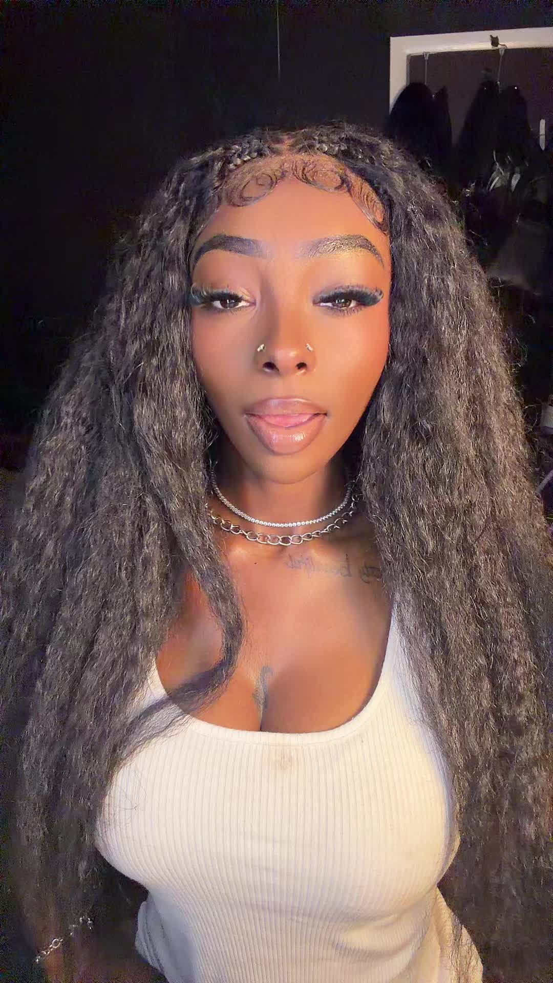 @S E V V Y | Beauty Influencer