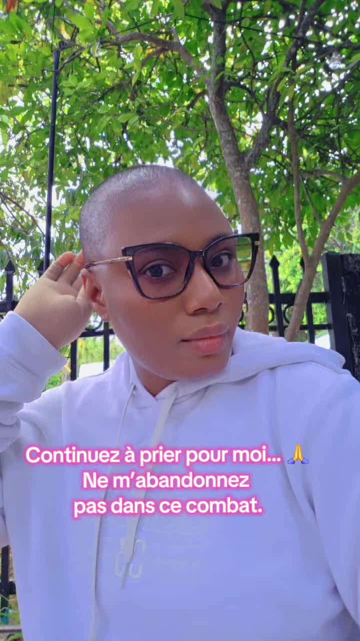@lareinesoleil2🎗