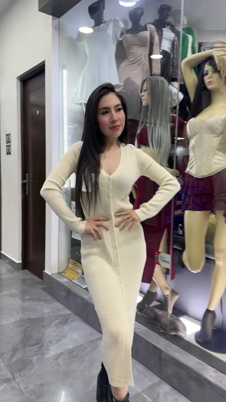 @Andrea’s Fashion Oruro