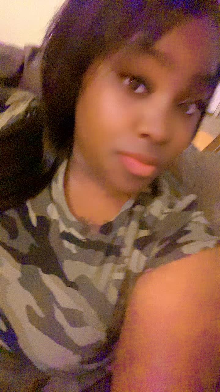 @Deeshort26