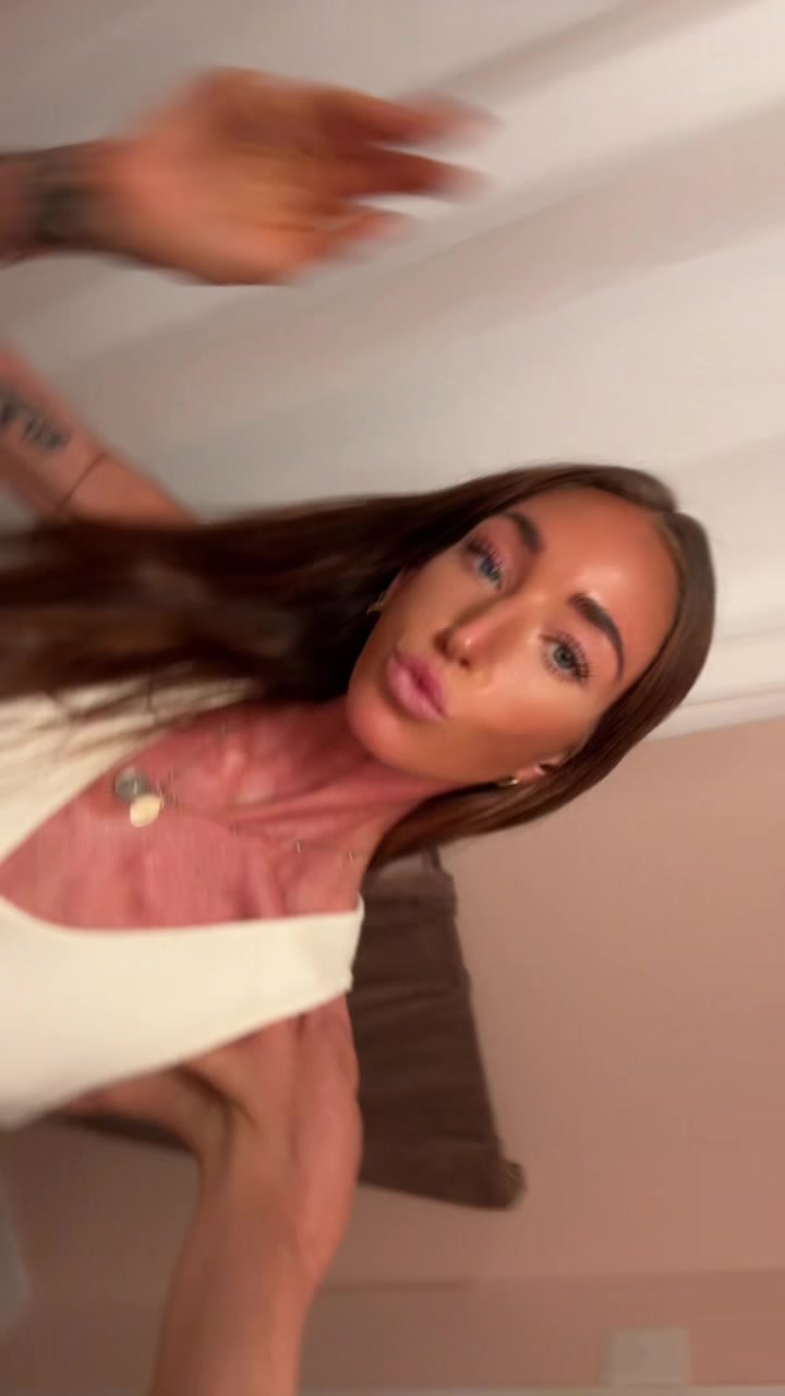 @isabella