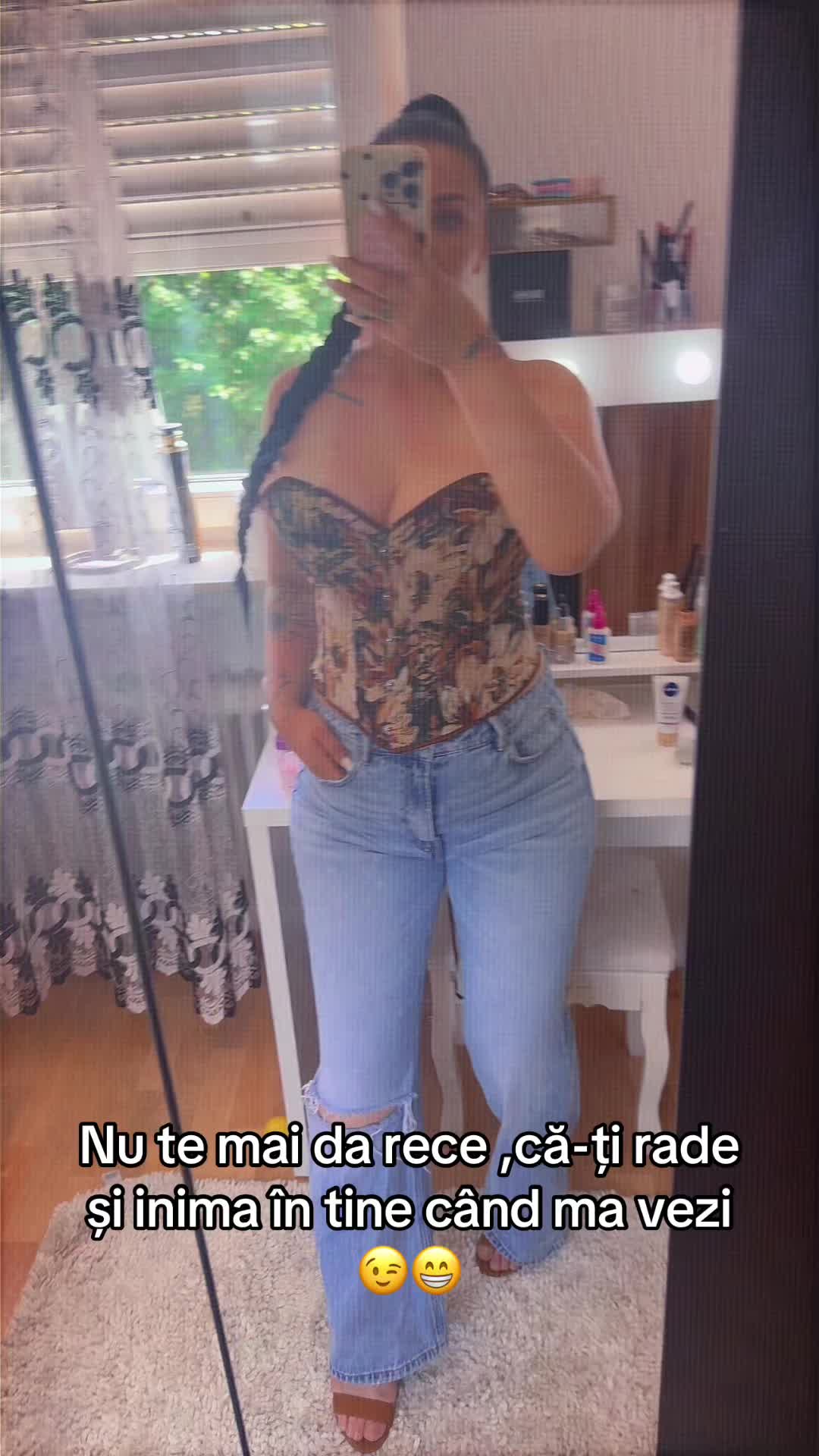@Alexandra Horghidan