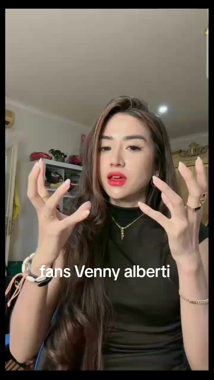 @fans venny alberti ♋️