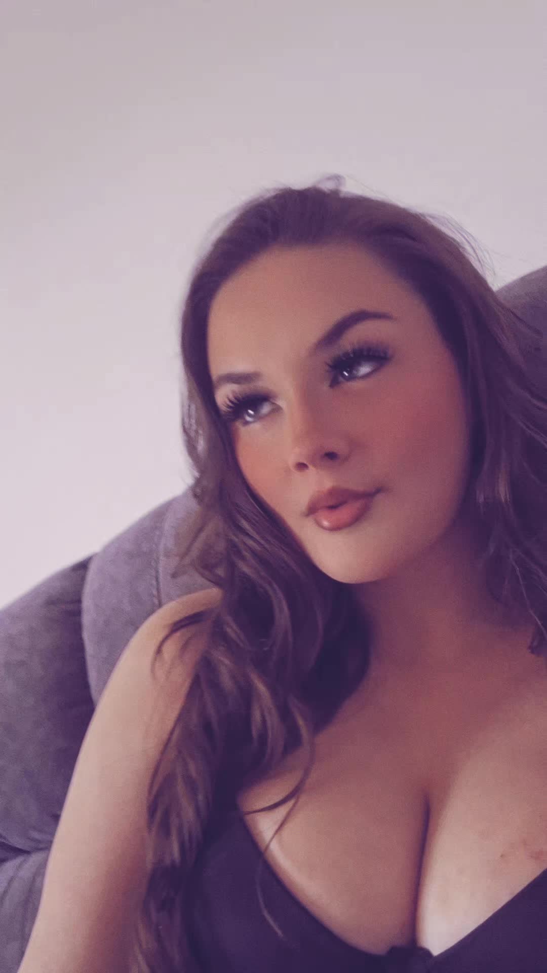 @Ellie Kirk