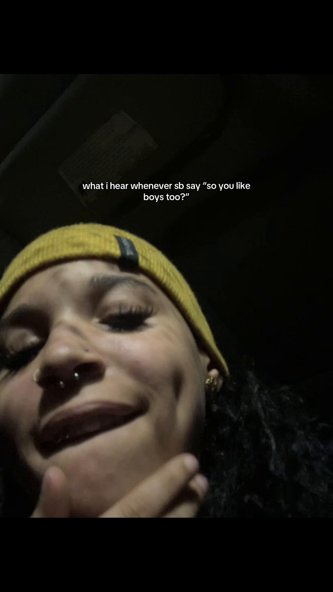 @shelovelayy