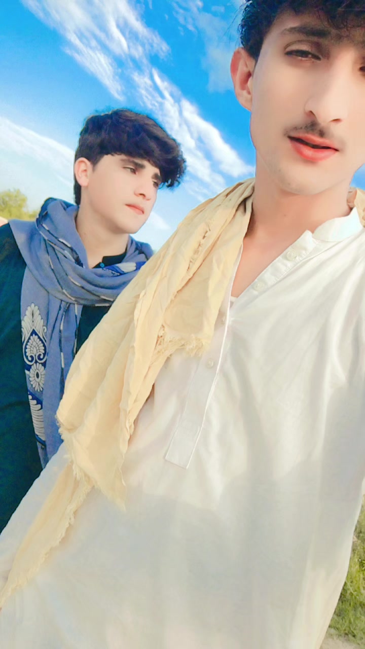 @𝕄𝔸ℍ𝕄𝕆𝕆𝔻 𝔾𝕌𝕃𝕃𝕀