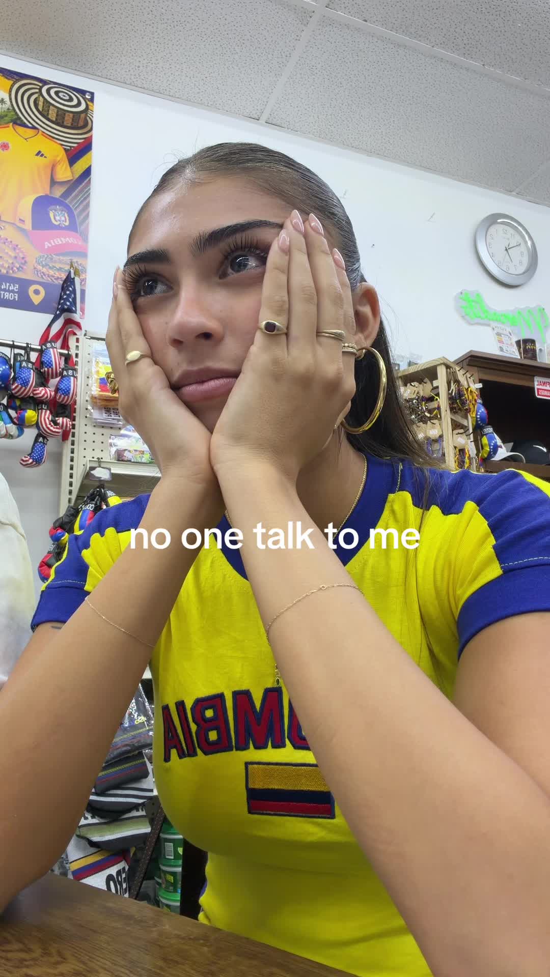@Bella