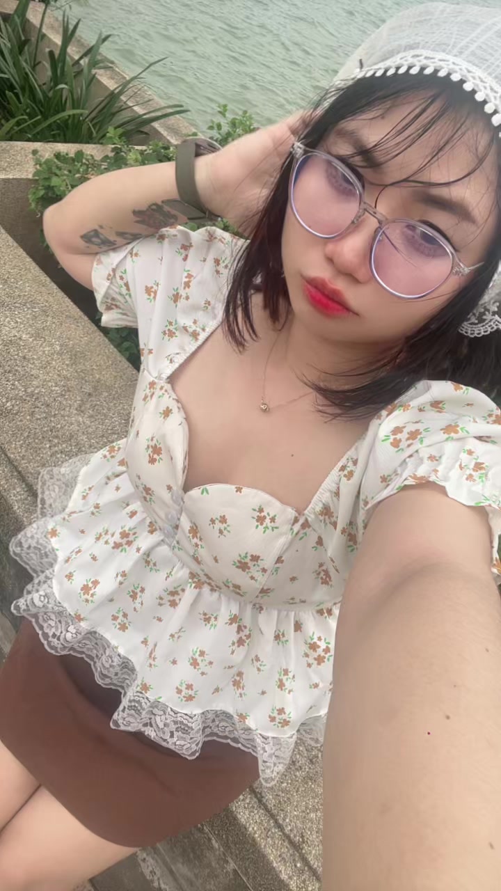 @Hnin 💙🌻