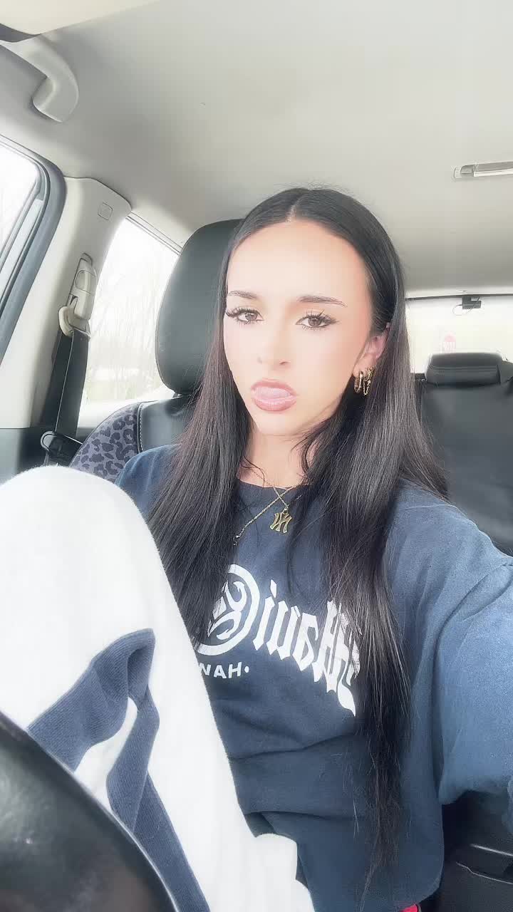 @angelina 🧿🧿🧿