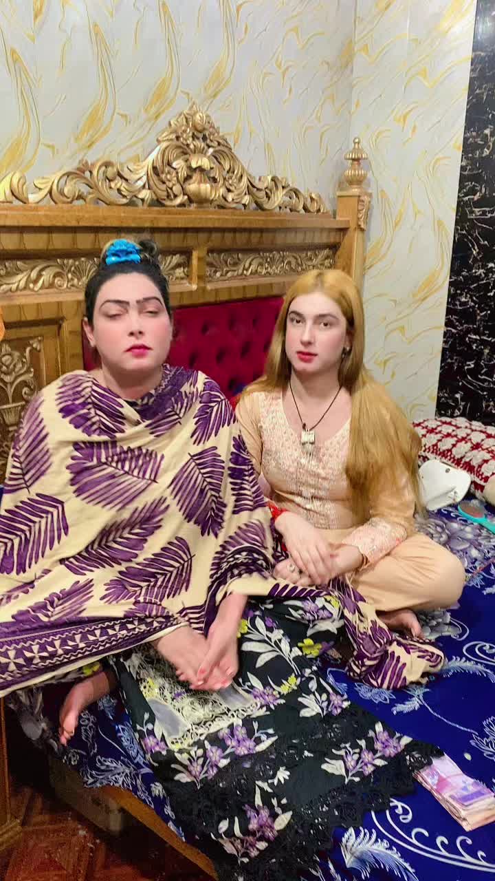 @💔 Chiriya Baلoch 💔