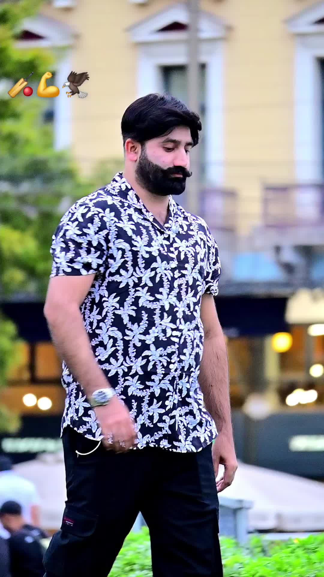 @Bagga Saroya 804