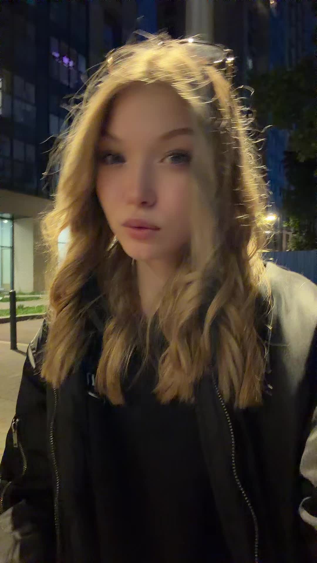 @Varushka🎀