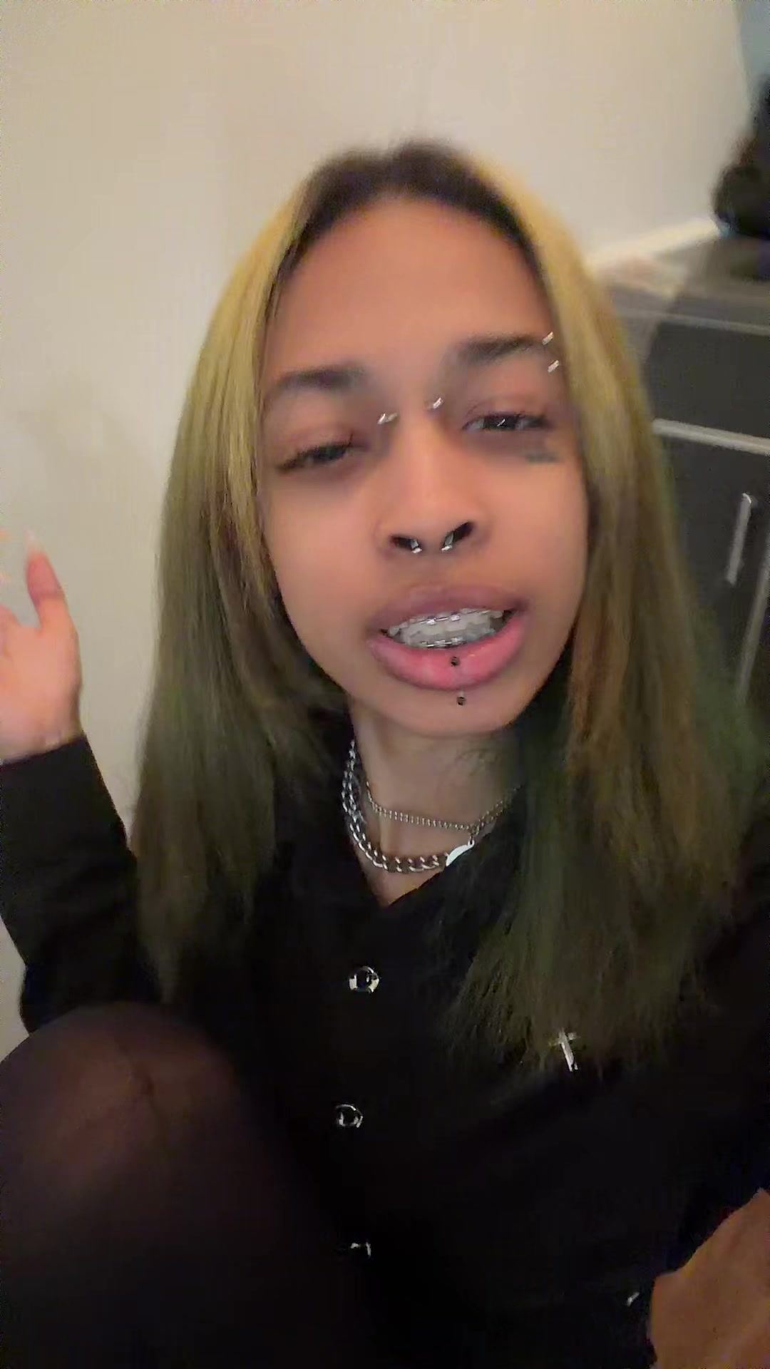 @Azie