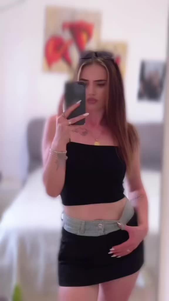 @ESTER 🦂🥀🪬