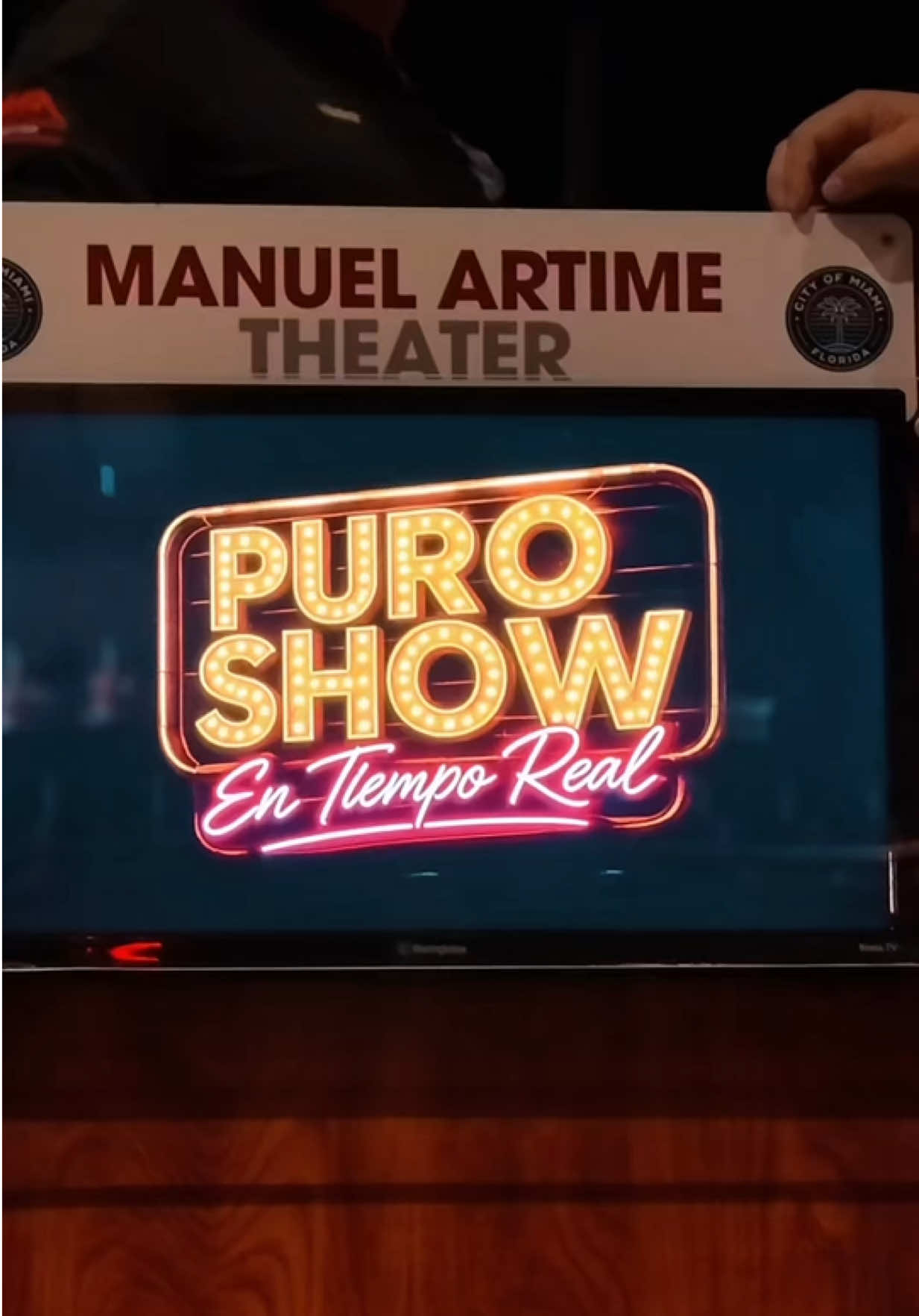 @Jhovanoty