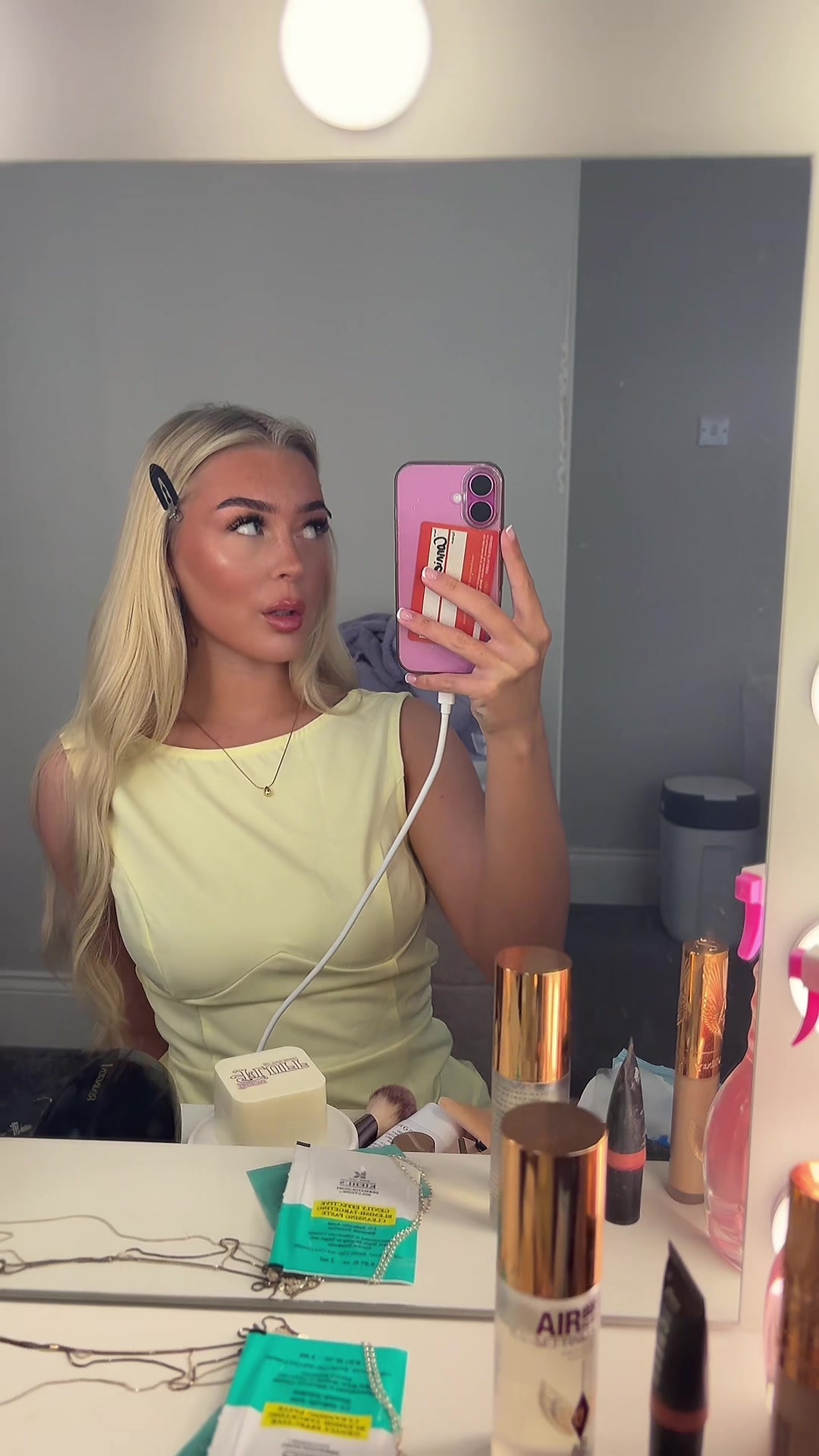 @𝒞𝑜𝓃𝓃𝒾𝑒-𝓁𝑜𝓊 🎀