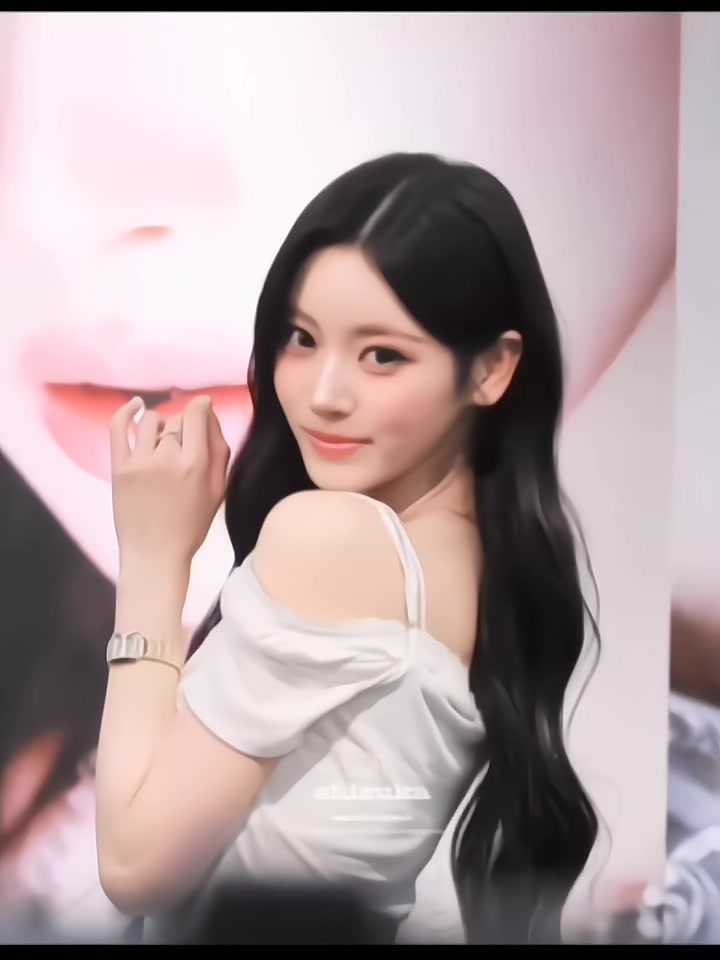 @Chan♡m ⟆