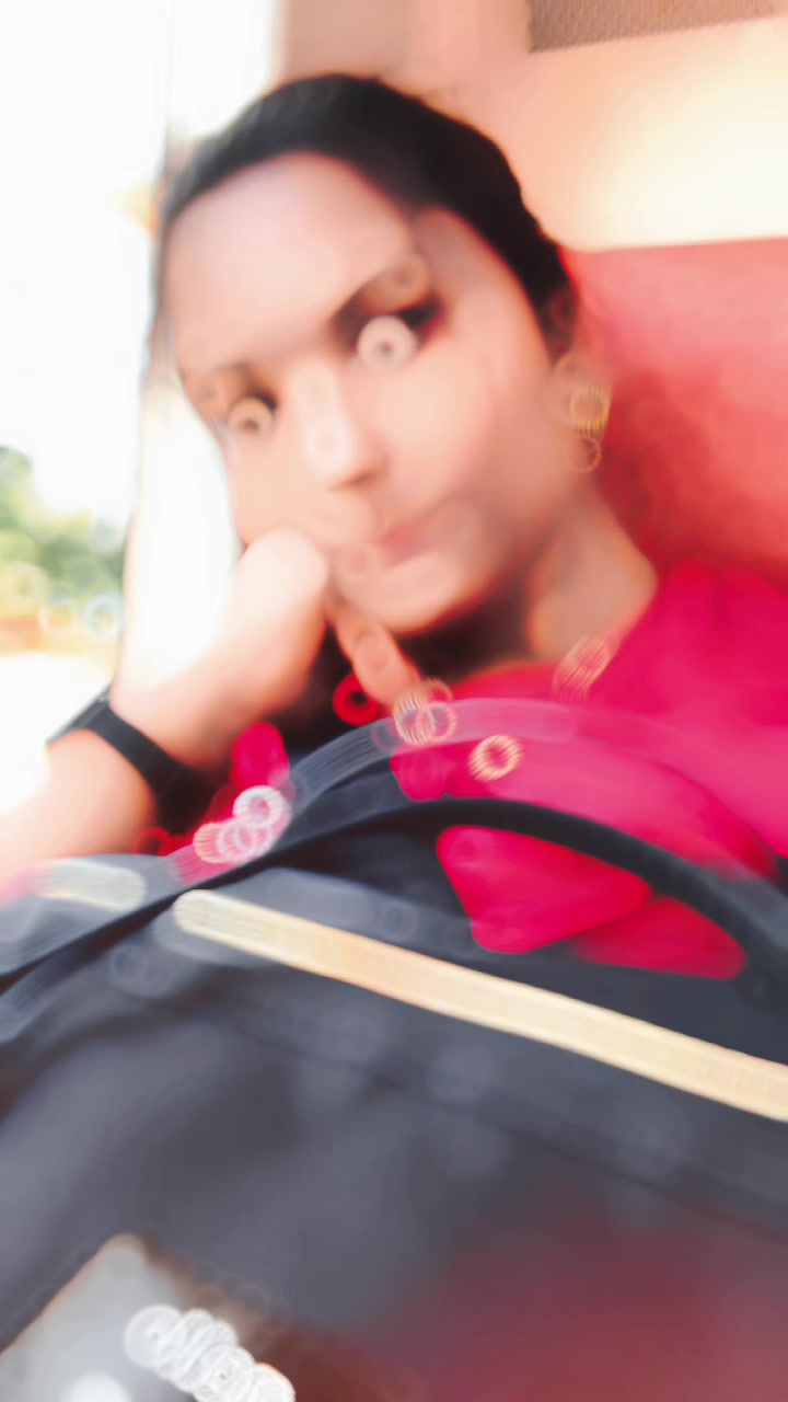 @Malini🖤💚✨🌻