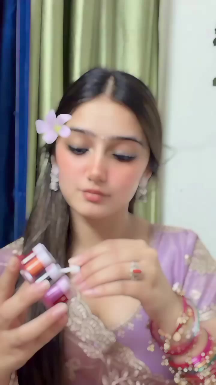 @Meera🎀💫