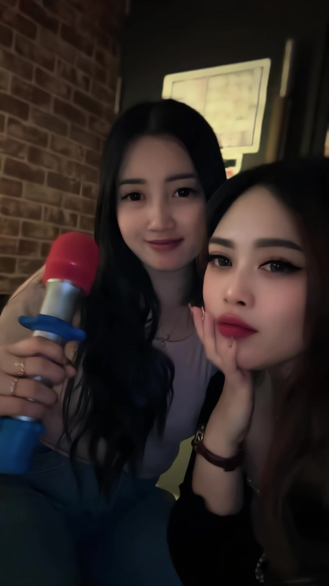 @. ๐๐๐๐๐๐ โ๏ธ