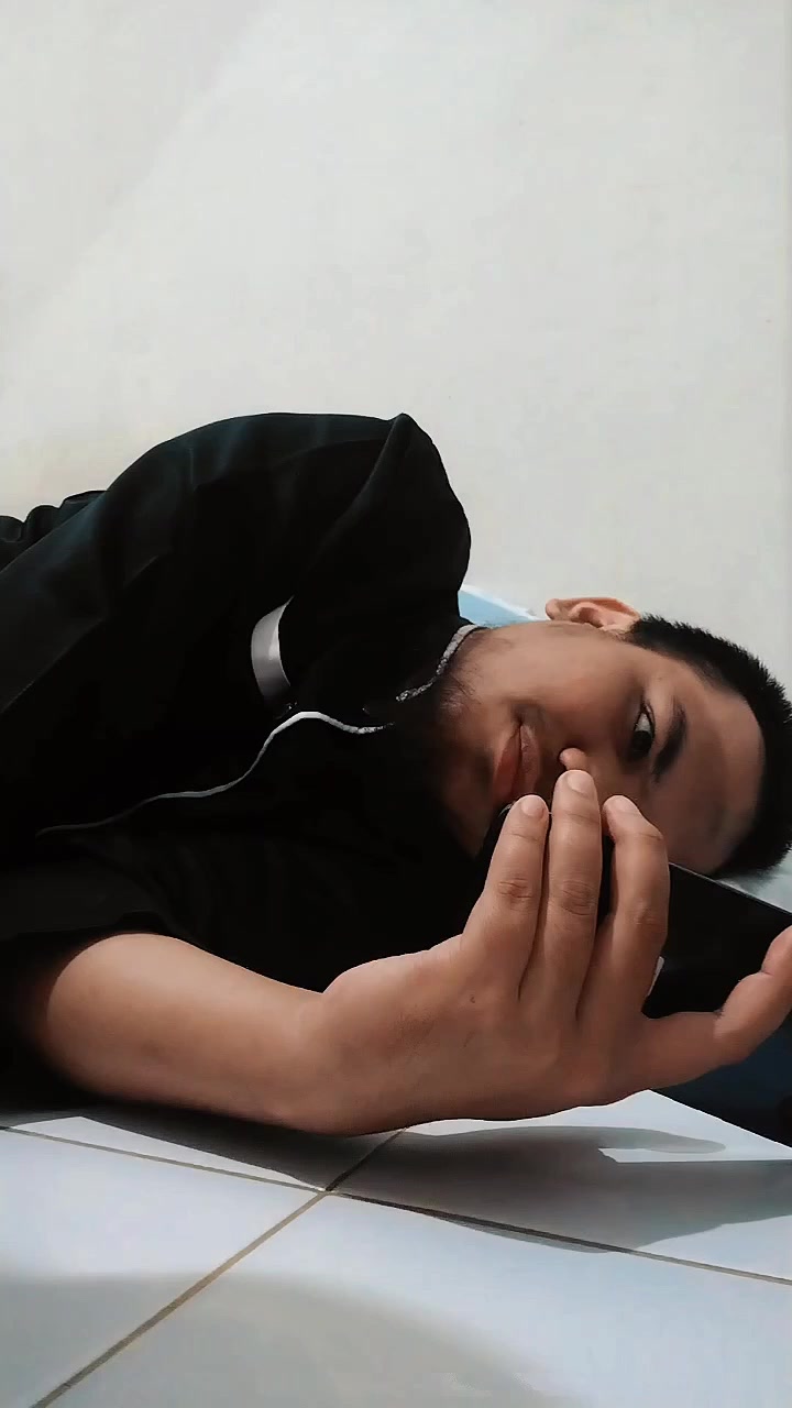 @hillahzaviraazzahra