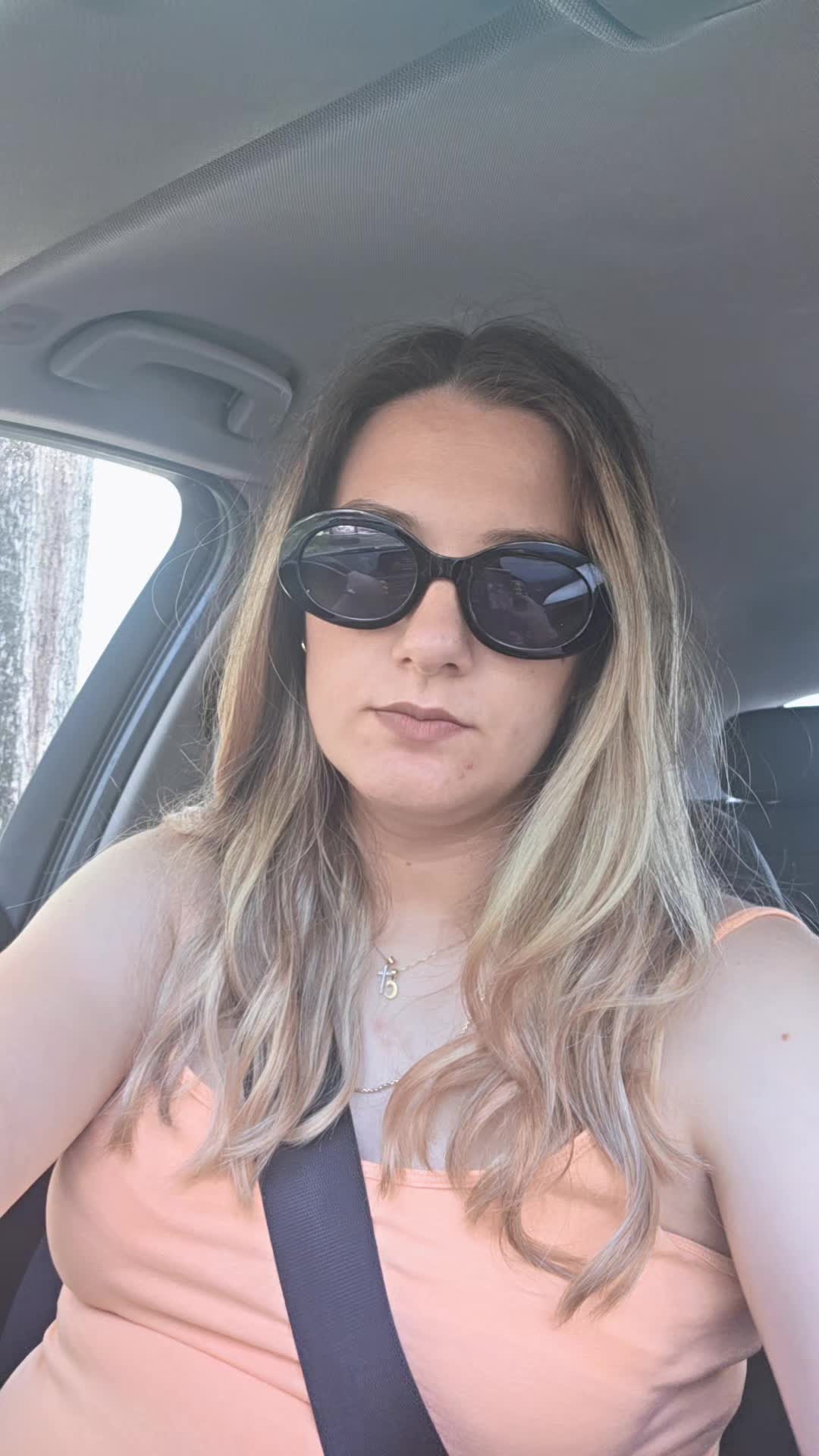 @Roxana Valentina