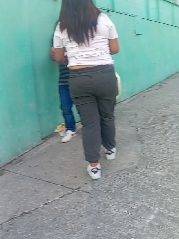 @️LeslyPo