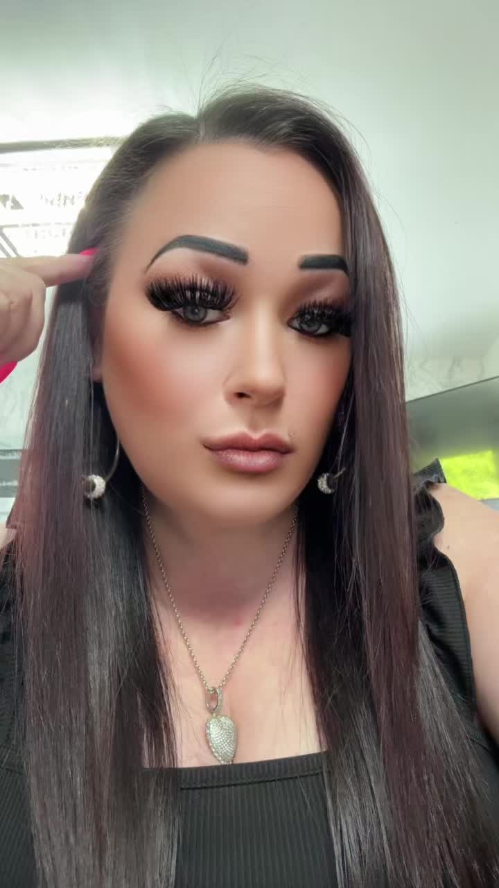 @🎀 Miss brunette 🎀