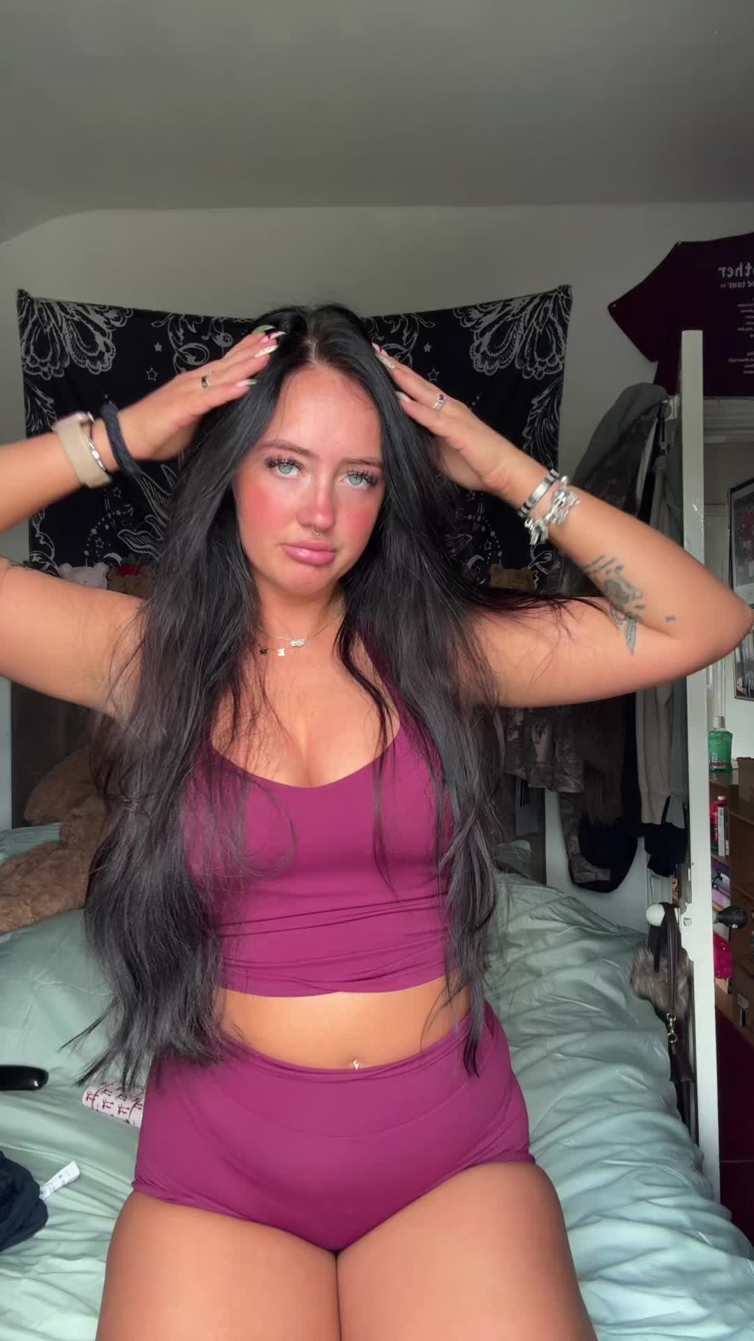 @emilycelia