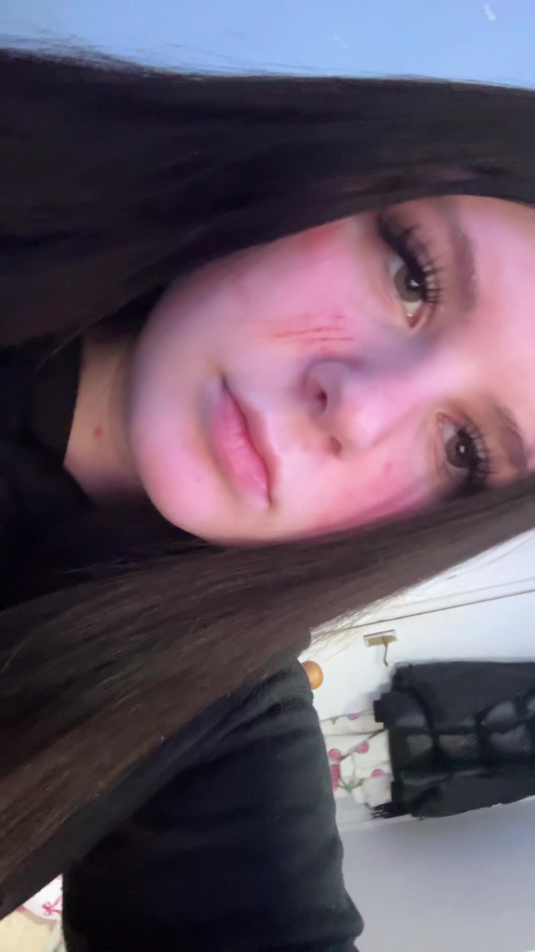 @𝐥𝐢𝐯🌺