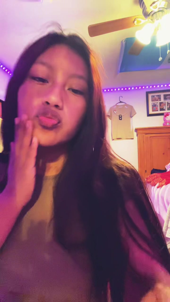 @3lena