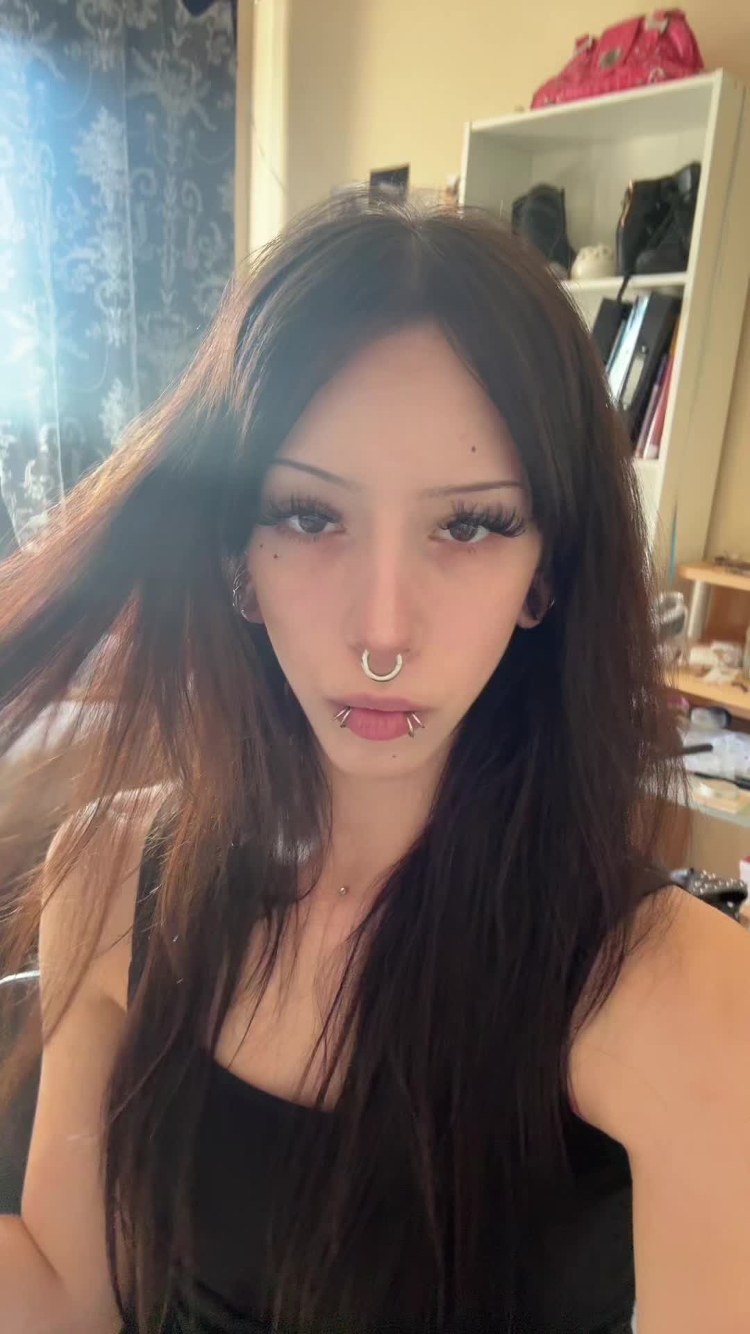 @crucif1ery