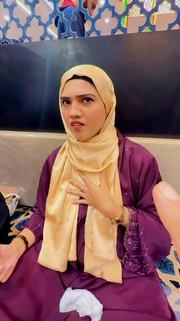 @🤭Hyderabad Mirchi🤭