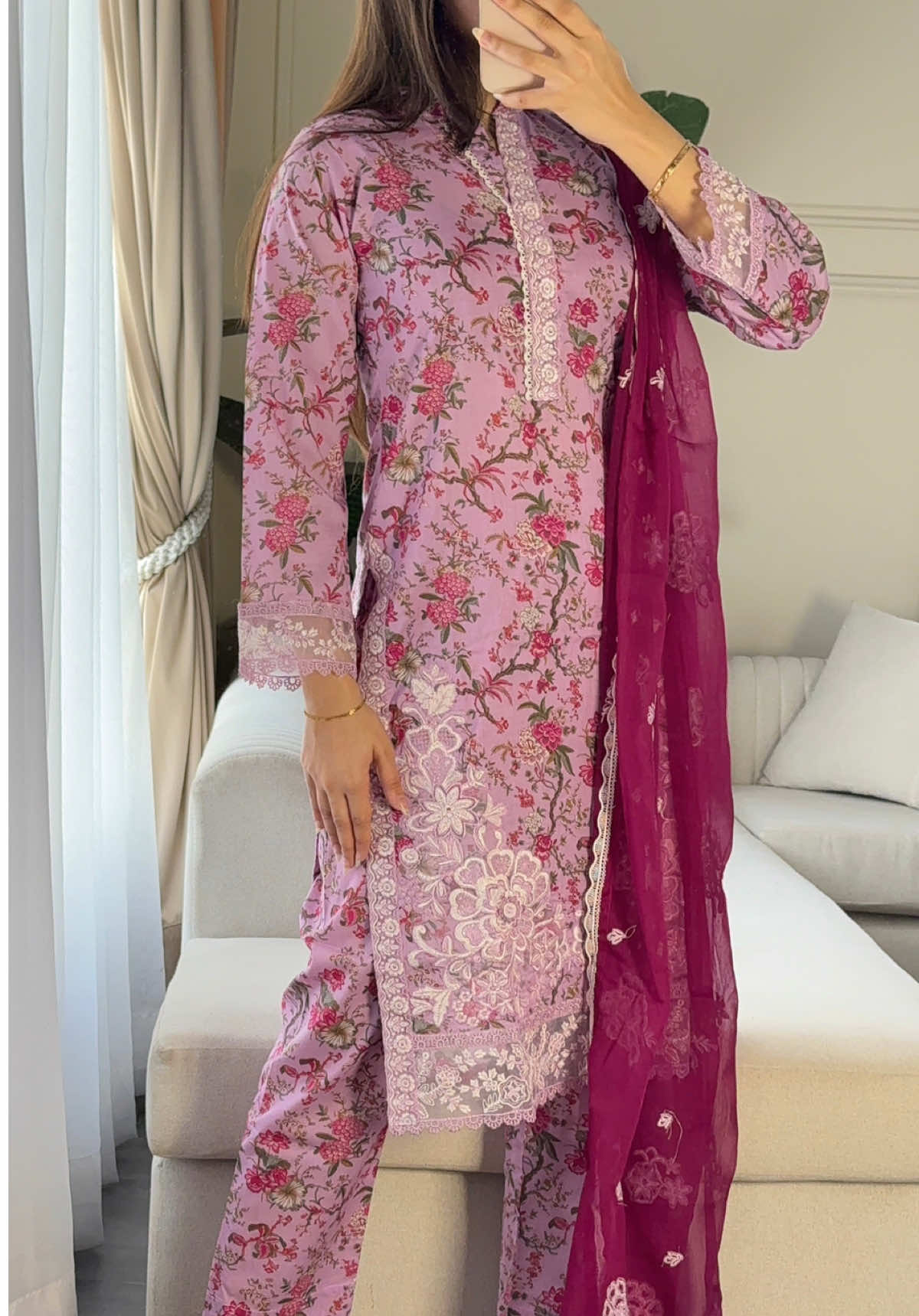 @H&W COLLECTION LIMITED