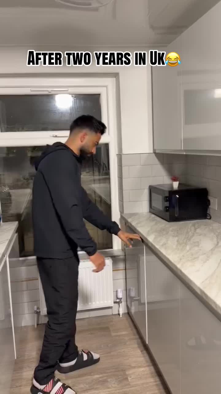 @اکمل سدوزئی🇬🇧