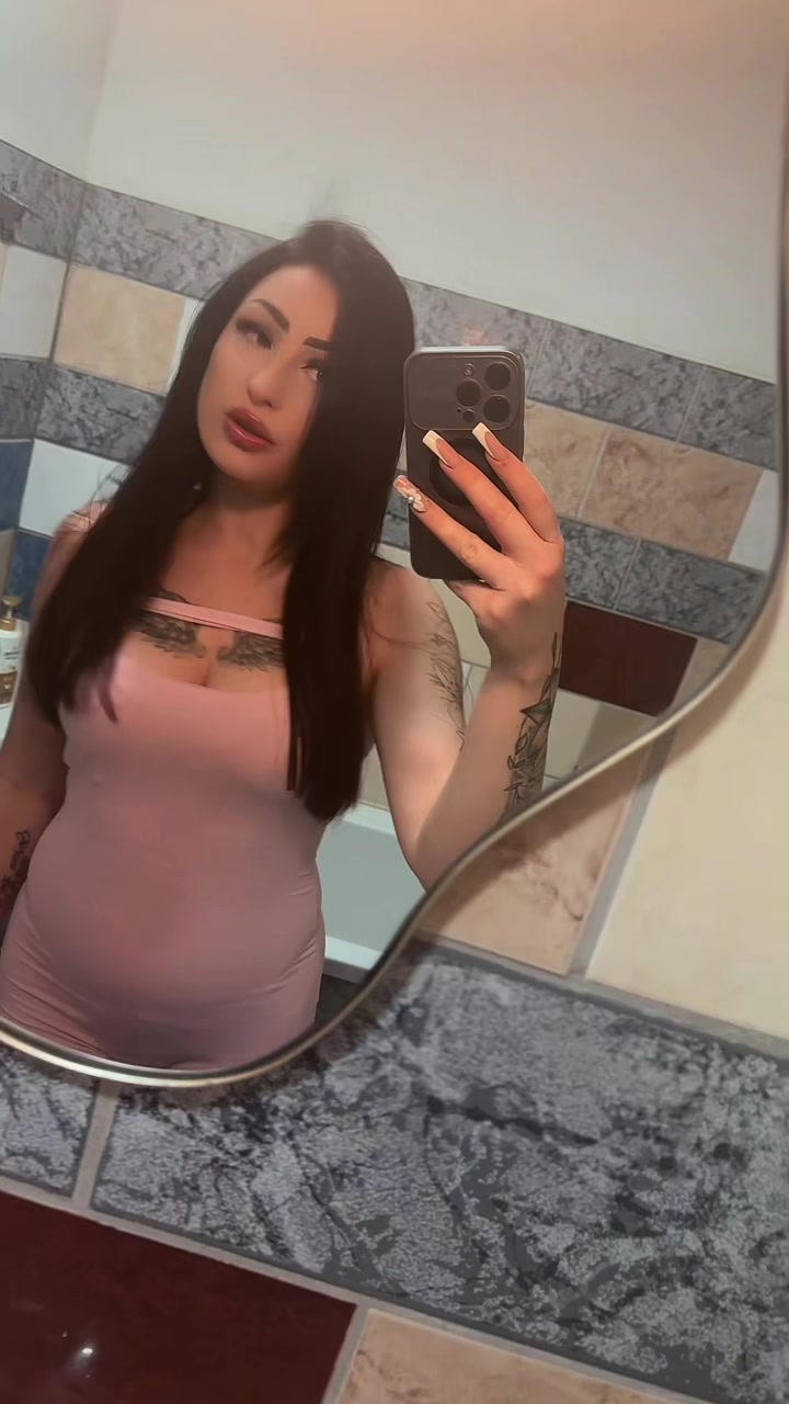 @🌺🌸Mrs Viktória🌸🌺