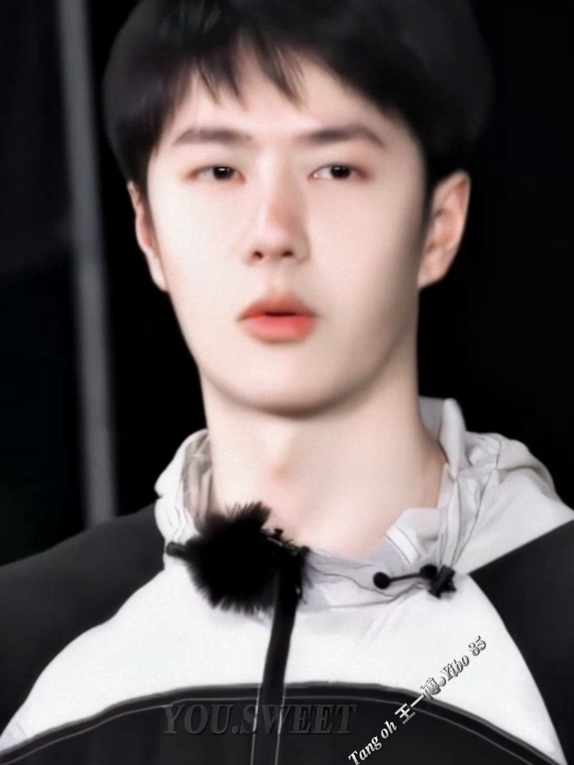@𝑻𝑨𝑵𝑮 𝑶𝑯 王一博&bull;𝒀𝑰𝑩𝑶𝟖𝟓
