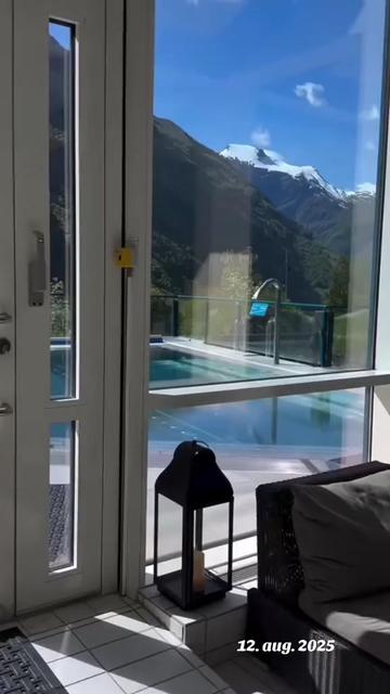 @Mansi Rani 🇳🇴