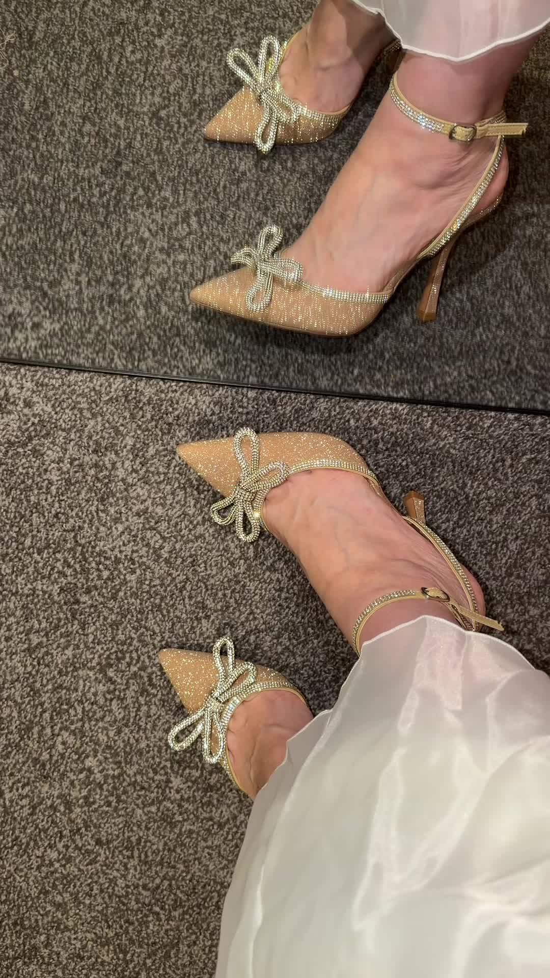 @SimplyHelen