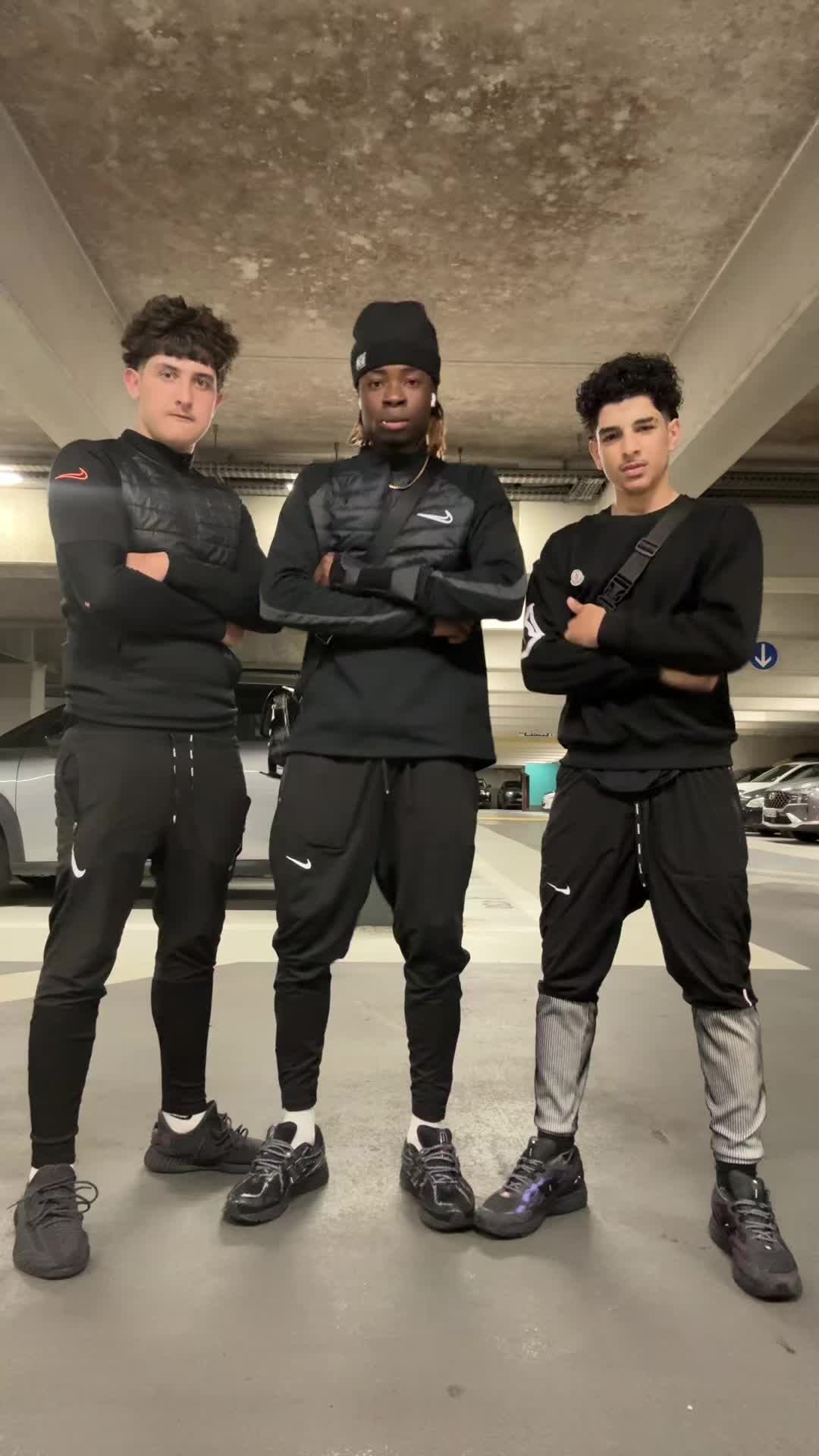 @𝕸𝖎𝖓𝖎_𝖌𝖊𝖔𝖗𝖌𝖎𝖊𝖓🇬🇪